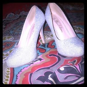 Beautiful sparkle heels